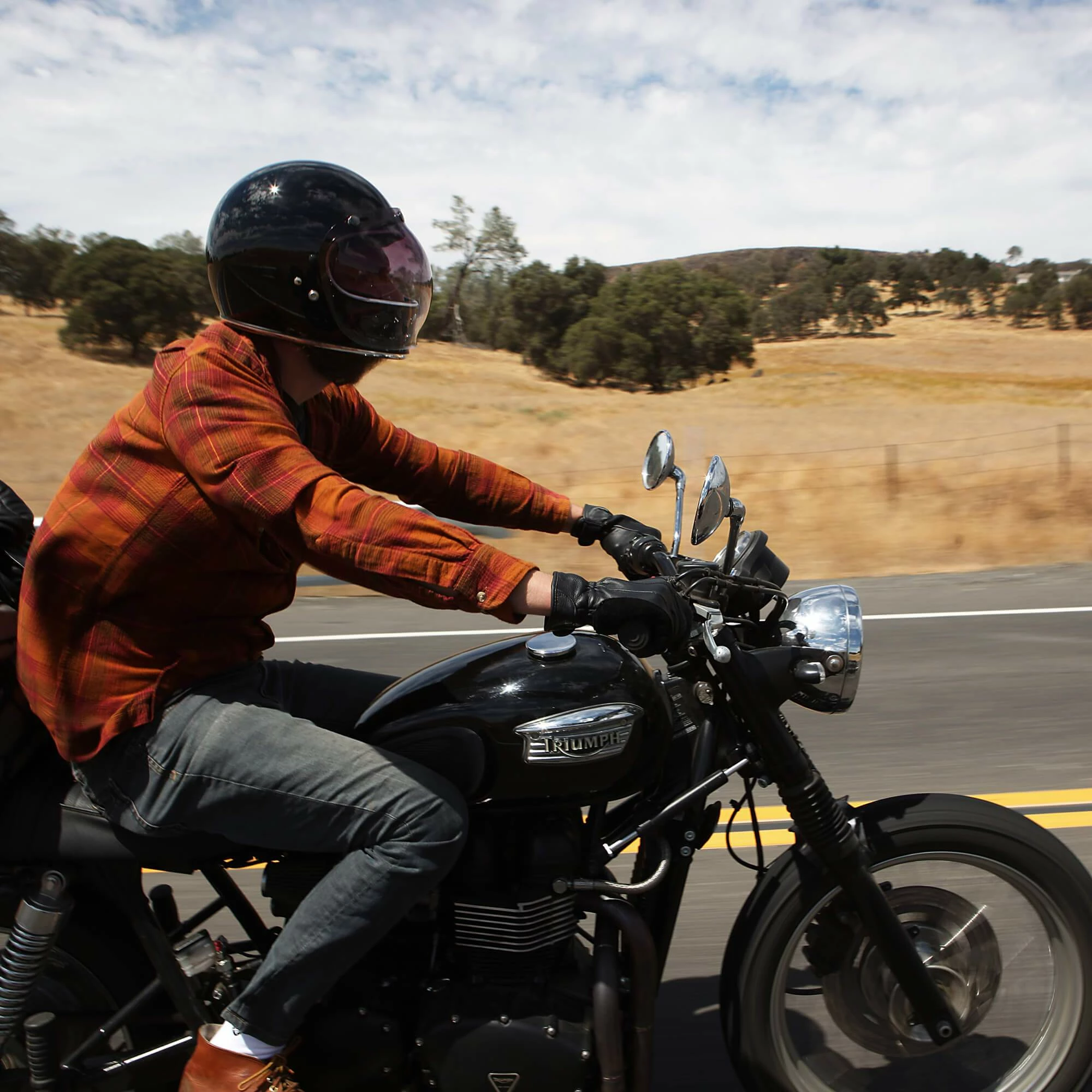 Biltwell Gringo DOT/ECE Approved Full Face Helmet - Gloss Black 9 Biltwell Gringo DOT/ECE Approved Full Face Helmet - Gloss Black - Image 9