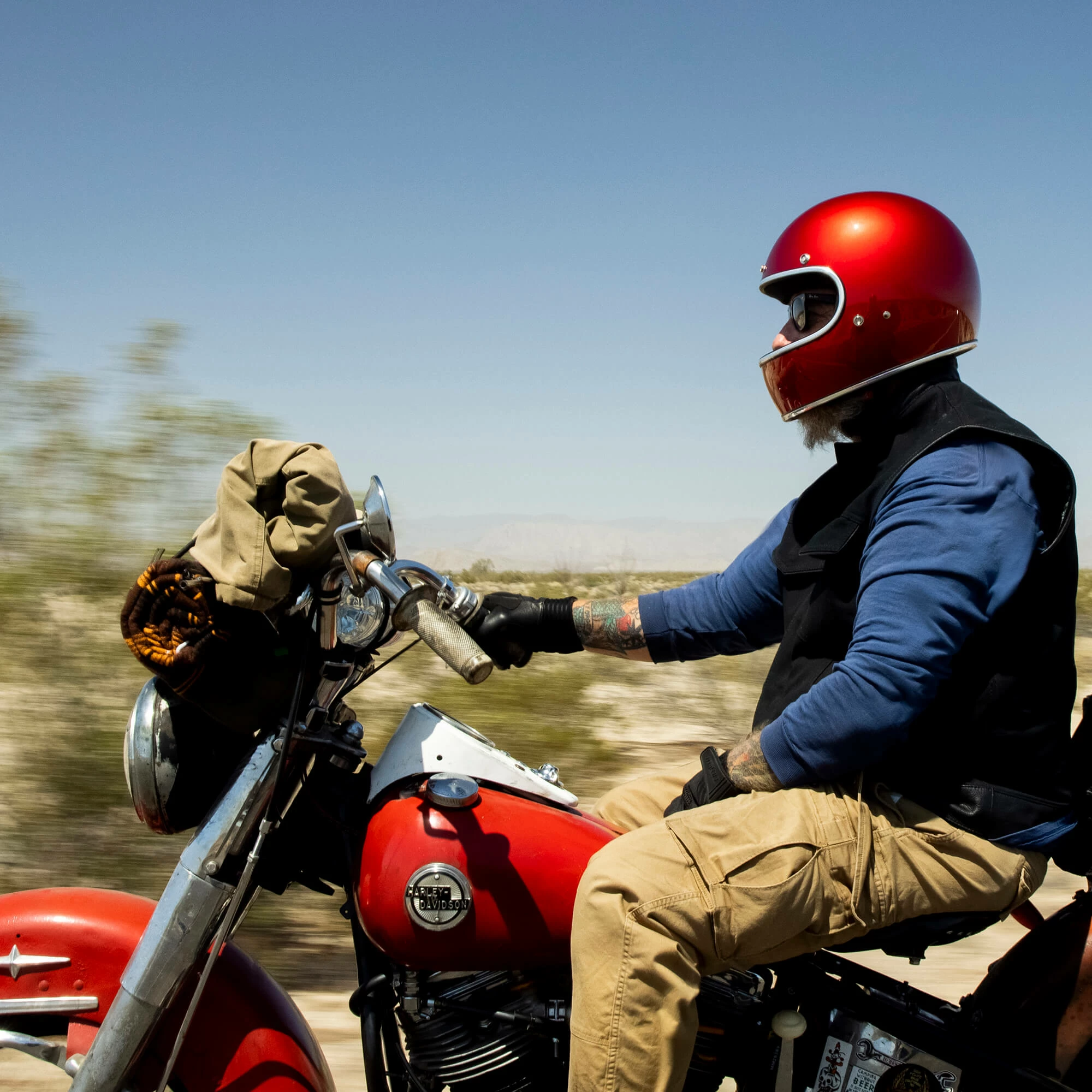 Biltwell Gringo DOT/ECE Approved Full Face Helmet - Metallic Cherry Red 9 Biltwell Gringo DOT/ECE Approved Full Face Helmet - Metallic Cherry Red - Image 9