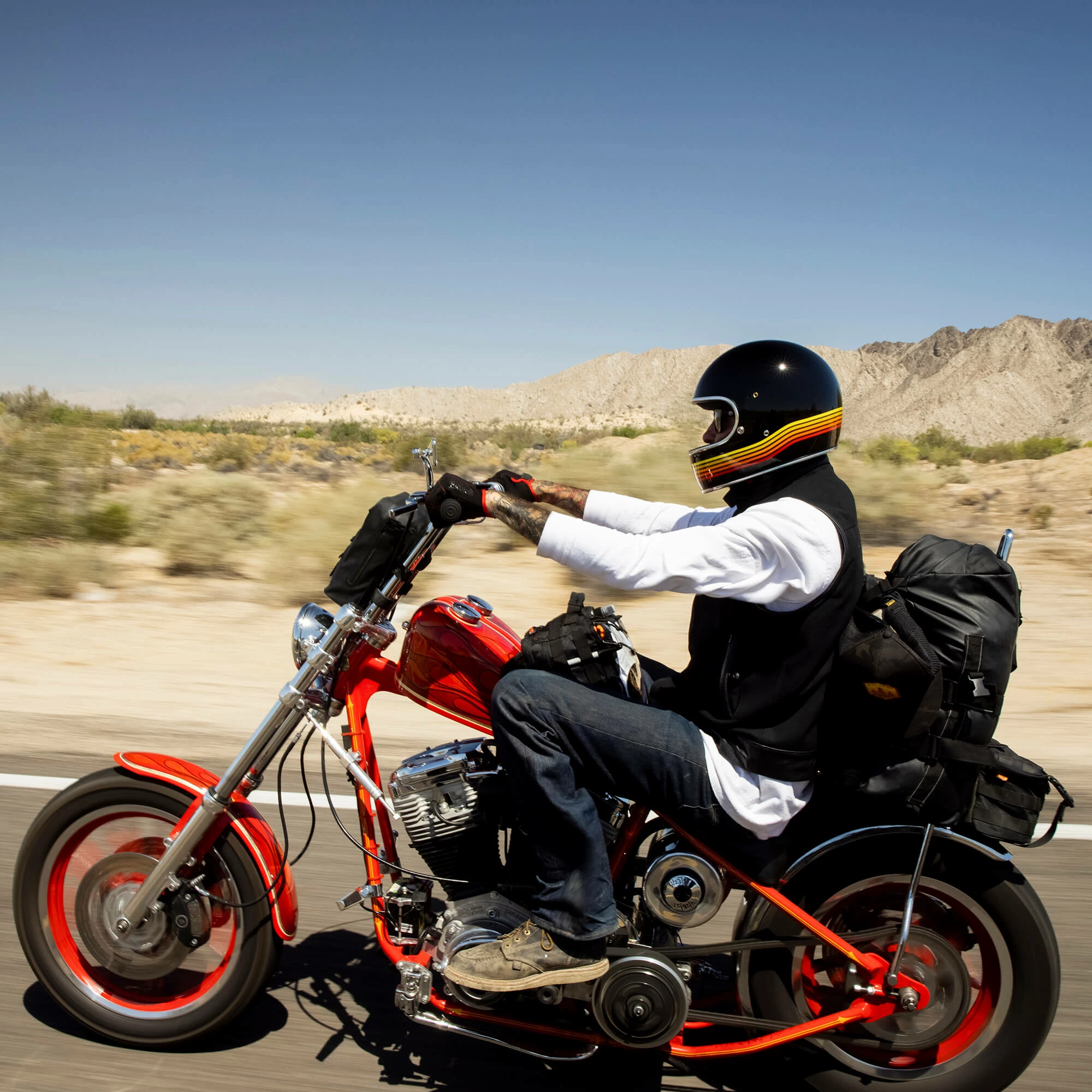 Biltwell Gringo DOT/ECE Approved Full Face Helmet - Gloss Black Spectrum 8 Biltwell Gringo DOT/ECE Approved Full Face Helmet - Gloss Black Spectrum - Image 8