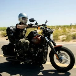 Biltwell Gringo S DOT/ECE Approved Full Face Helmet - Metallic Sterling 20 Biltwell Gringo S DOT/ECE Approved Full Face Helmet - Metallic Sterling -Motorcycle Accessories Shop 014238 Biltwell GringoSDOTECEApprovedFullFaceHelmet MetallicSterling 8